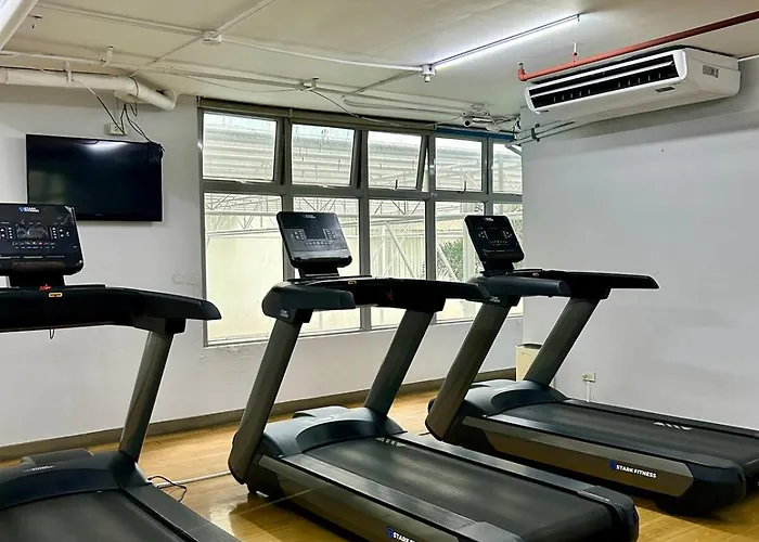 Prime Makati Near Poblacion & Malls *