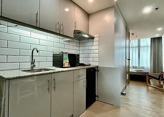 Prime Makati Near Poblacion & Malls